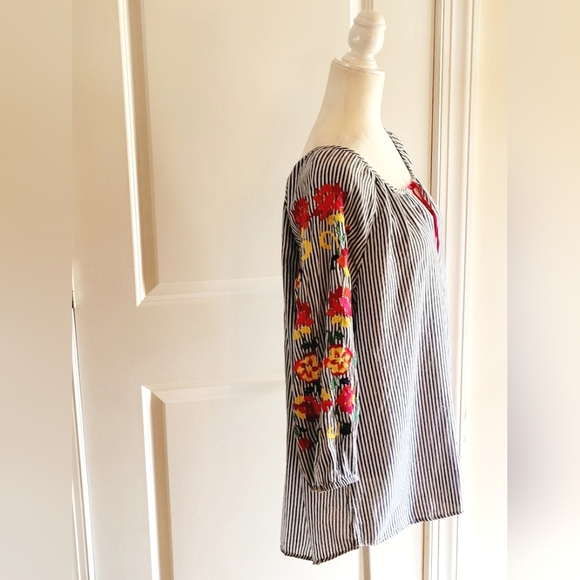 🌺Westport Navy Blue & White Striped Top - Picture 4 of 9